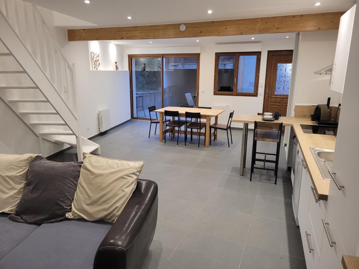 Les Maisons Bareyre - Grandes Maisons Avec Terrasse Saint-Sandoux Екстериор снимка